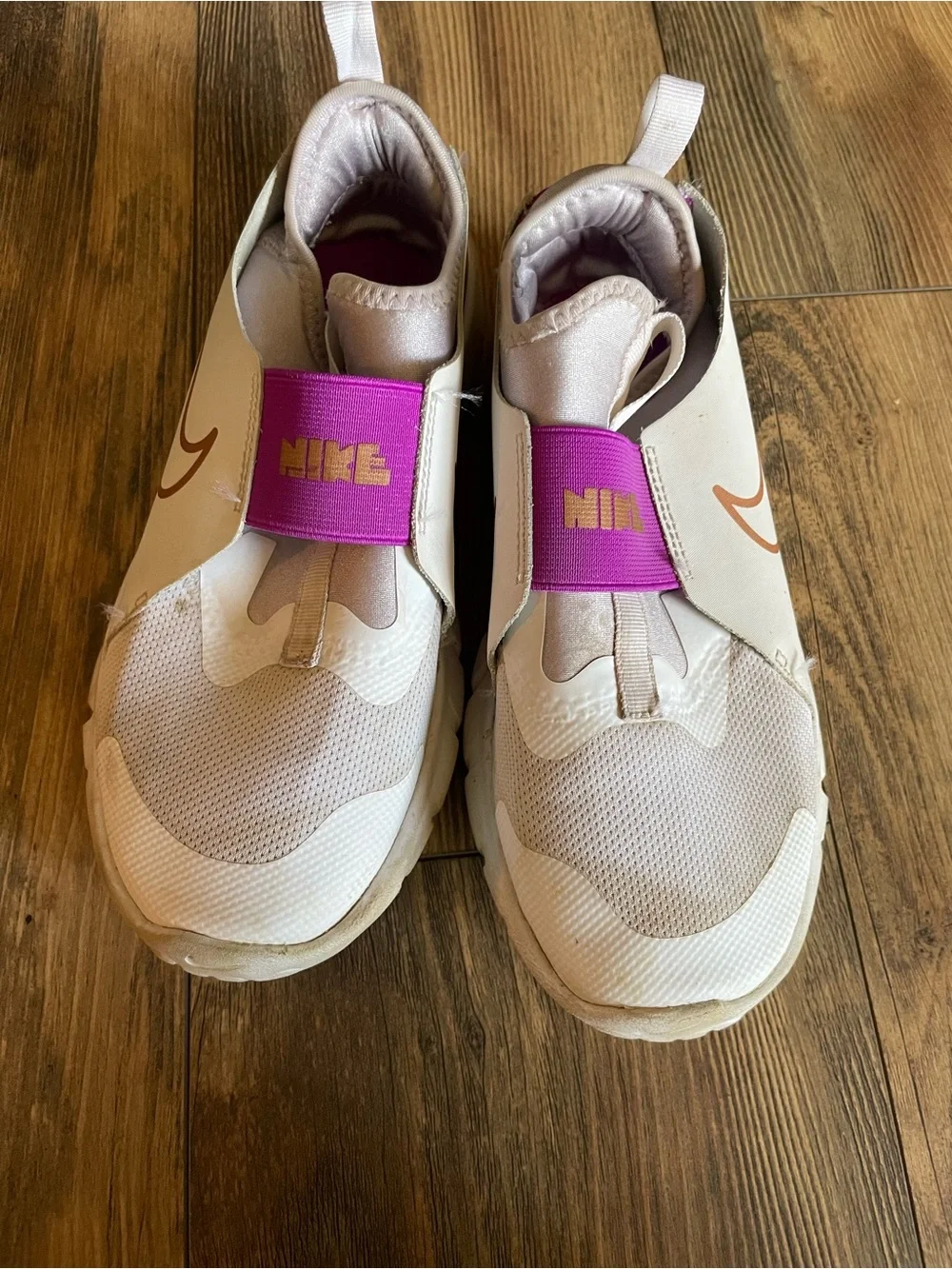 Nike Flex Runner Slip-On Shoes size 4